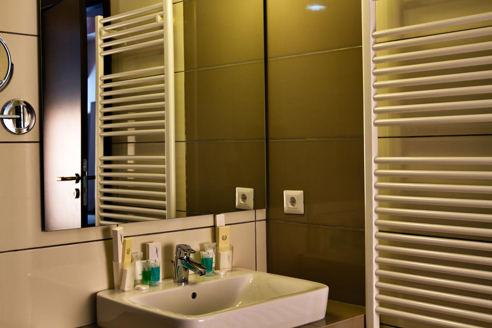 City Hotel 슬라티나 객실 사진